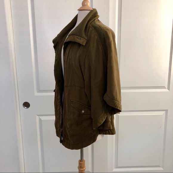 Cape jacket by Hei Hei from Anthropologie - Picture 3 of 6